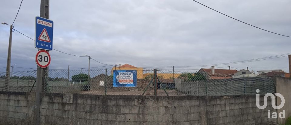 Terrain à Estela de 407 m²