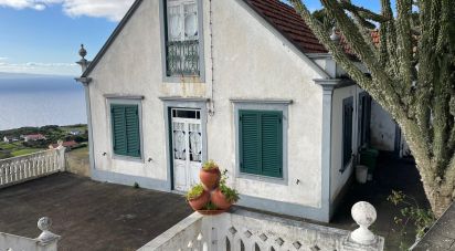 Maison T5 à Santo Amaro de 210 m²