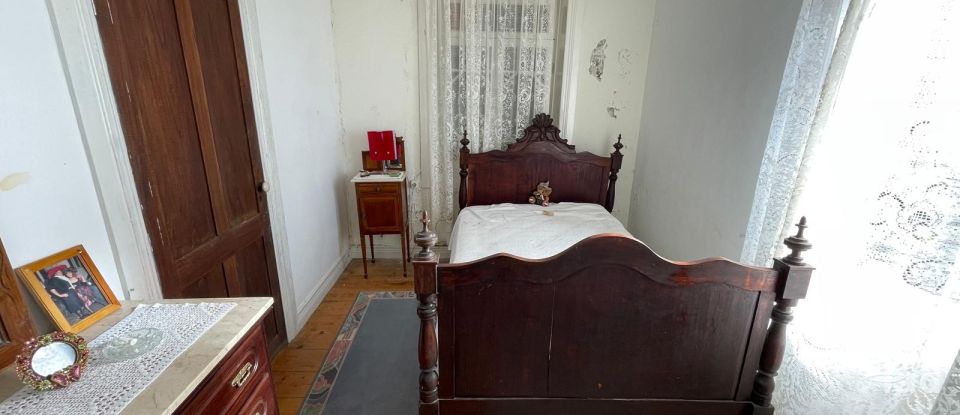 House T5 in Santo Amaro of 210 m²