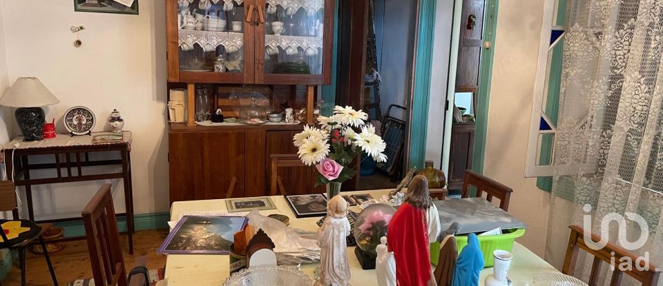 House T5 in Santo Amaro of 210 m²