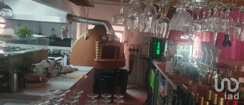 Boutique/Local commercial à Almada, Cova da Piedade, Pragal e Cacilhas de 150 m²