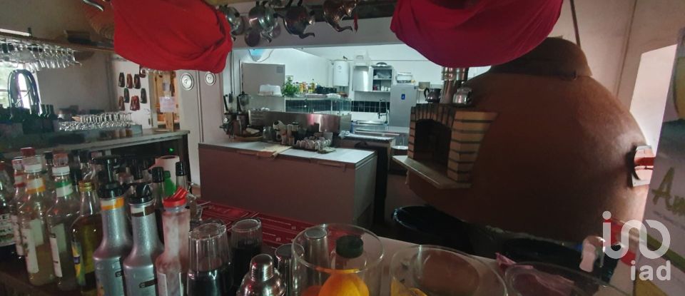 Boutique/Local commercial à Almada, Cova da Piedade, Pragal e Cacilhas de 150 m²