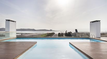 Apartment T3 in Algés, Linda-a-Velha e Cruz Quebrada-Dafundo of 231 m²