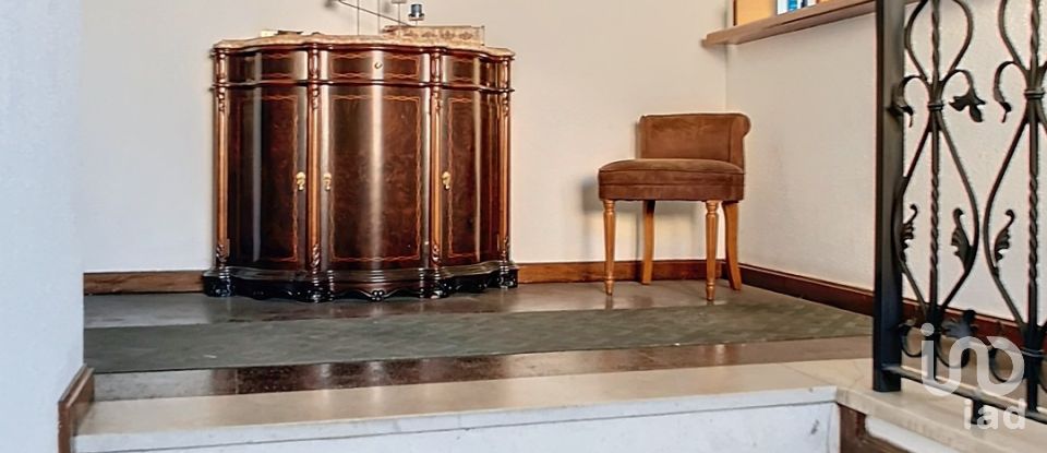 Boutique/Local commercial à São joão da madeira de 3 178 m²