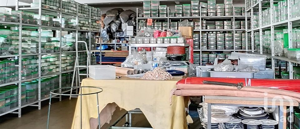 Boutique/Local commercial à São joão da madeira de 3 178 m²