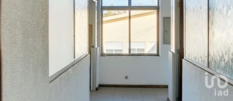 Boutique/Local commercial à São joão da madeira de 3 178 m²
