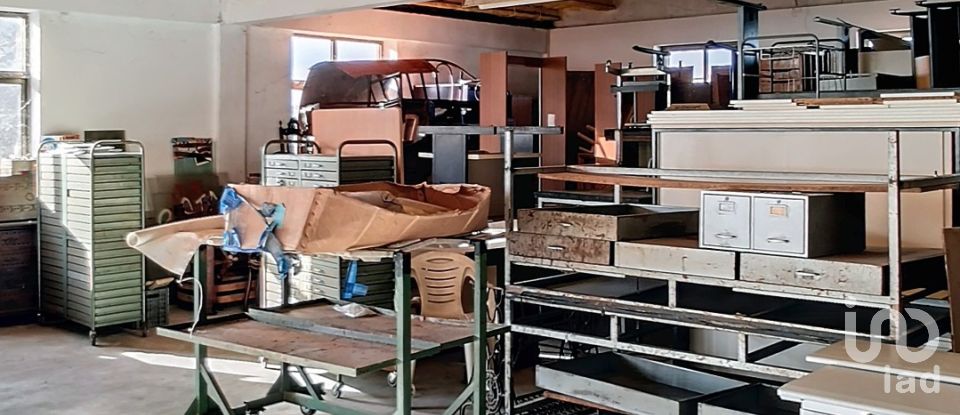 Boutique/Local commercial à São joão da madeira de 3 178 m²