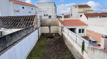 House T3 in Almeirim of 99 m²