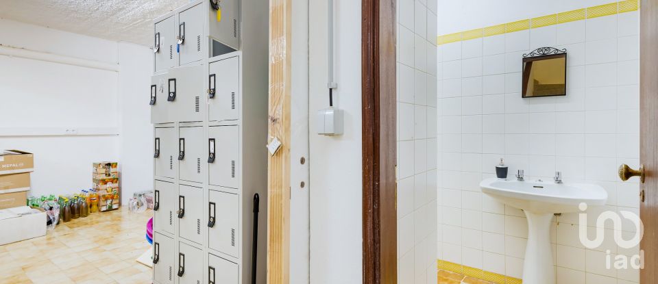 Shop / premises commercial in São Gonçalo De Lagos of 147 m²