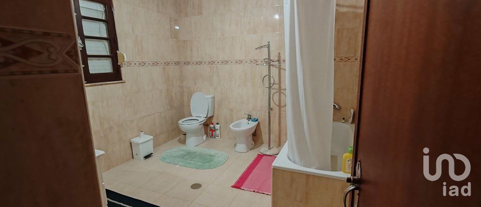 House T4 in Montes da Senhora of 350 m²