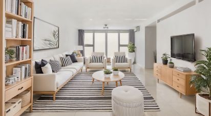 Apartment T3 in Algés, Linda-a-Velha e Cruz Quebrada-Dafundo of 231 m²