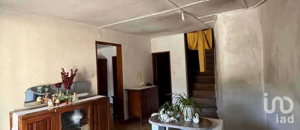 Maison T4 à Sobreira Formosa e Alvito da Beira de 121 m²