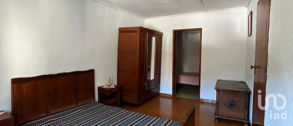 Maison T4 à Sobreira Formosa e Alvito da Beira de 121 m²