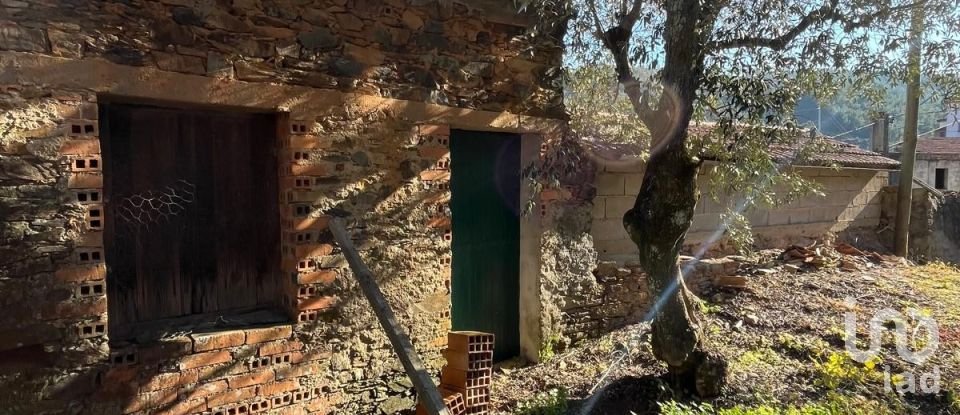 Maison T4 à Sobreira Formosa e Alvito da Beira de 121 m²