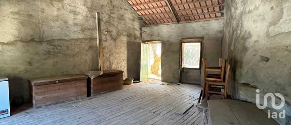 Maison T4 à Sobreira Formosa e Alvito da Beira de 121 m²