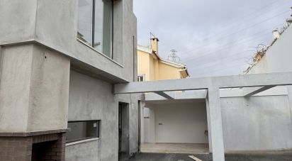 Maison T4 à Corroios de 163 m²