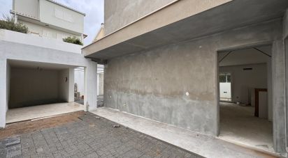 Maison T4 à Corroios de 163 m²