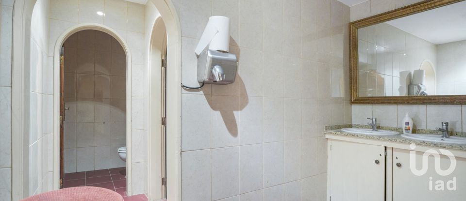 Murs commerciaux à Luz de 265 m²