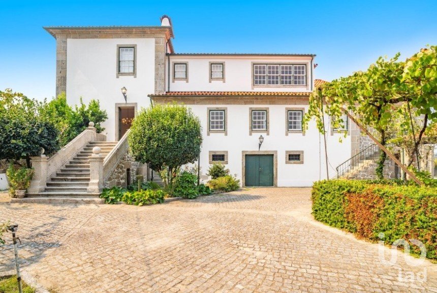 Ferme T10 à Ferreiros, Prozelo E Besteiros de 976 m²