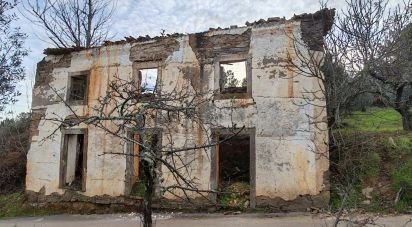 Maison T0 à Alvares de 220 m²