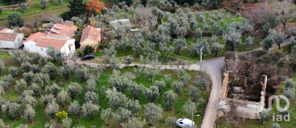 Moradia T0 em Alvares de 220 m²