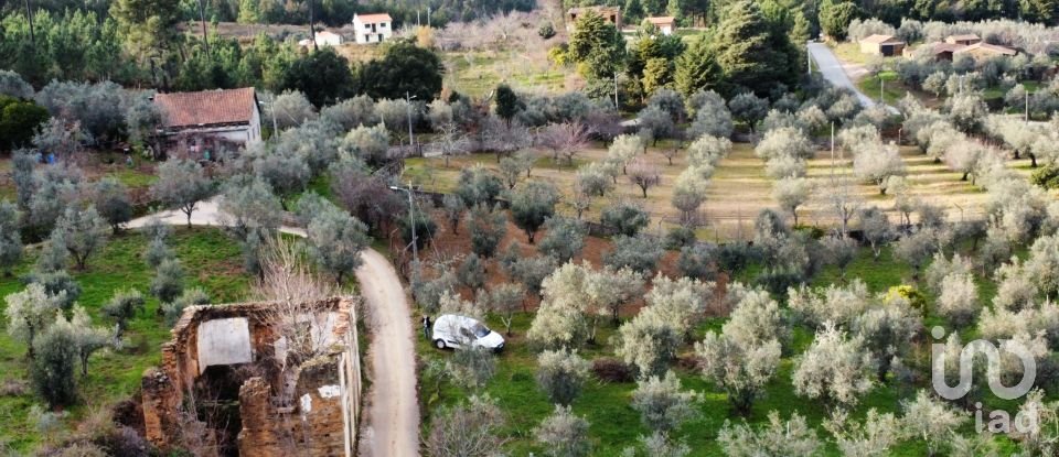 Moradia T0 em Alvares de 220 m²