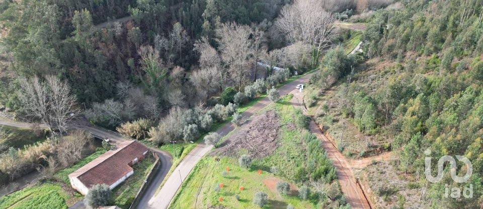 Terrain à bâtir à Miranda do Corvo de 1 350 m²