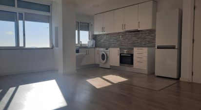 Apartamento T3 em Almada, Cova da Piedade, Pragal e Cacilhas de 75 m²