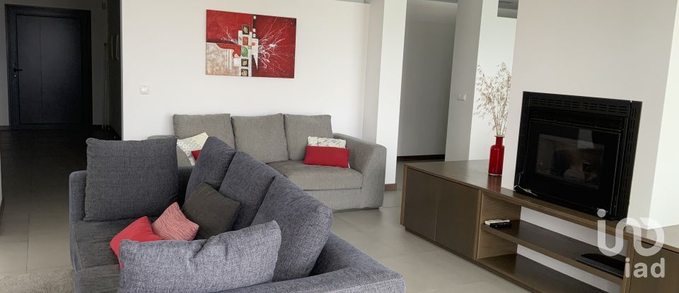 House T4 in Ribamar of 255 m²