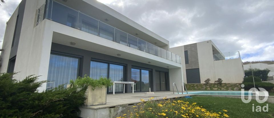 House T4 in Ribamar of 255 m²