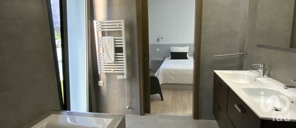 House T4 in Ribamar of 255 m²