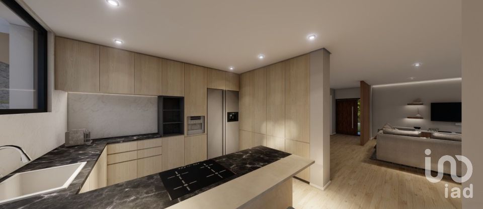 House T3 in Vila Franca of 145 m²