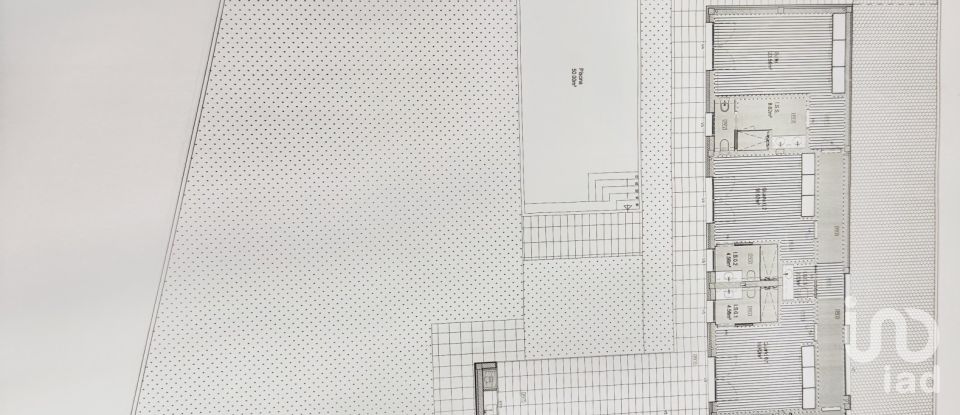 Terrain à Charneca De Caparica E Sobreda de 1 583 m²