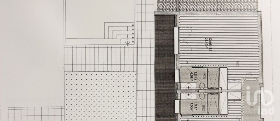 Terrain à Charneca De Caparica E Sobreda de 1 583 m²