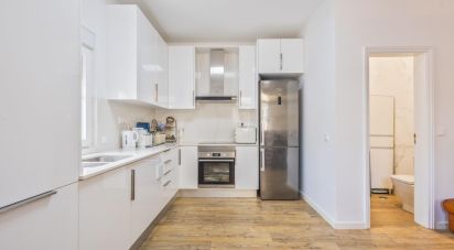 House T3 in Areeiro of 203 m²