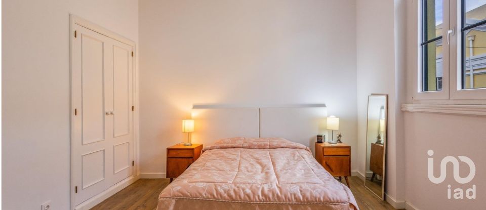 House T3 in Areeiro of 203 m²