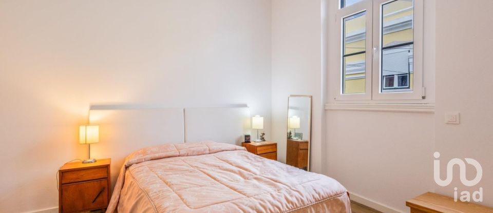 House T3 in Areeiro of 203 m²