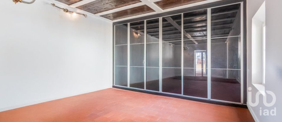 House T3 in Areeiro of 203 m²