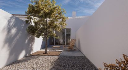 House T2 in Lourinhã e Atalaia of 84 m²