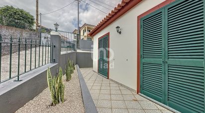 Maison T4 à Santo António de 379 m²