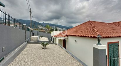 Maison T4 à Santo António de 379 m²