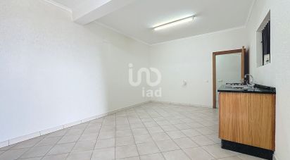 Maison T4 à Santo António de 379 m²