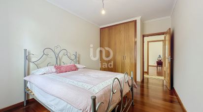 Maison T4 à Santo António de 379 m²