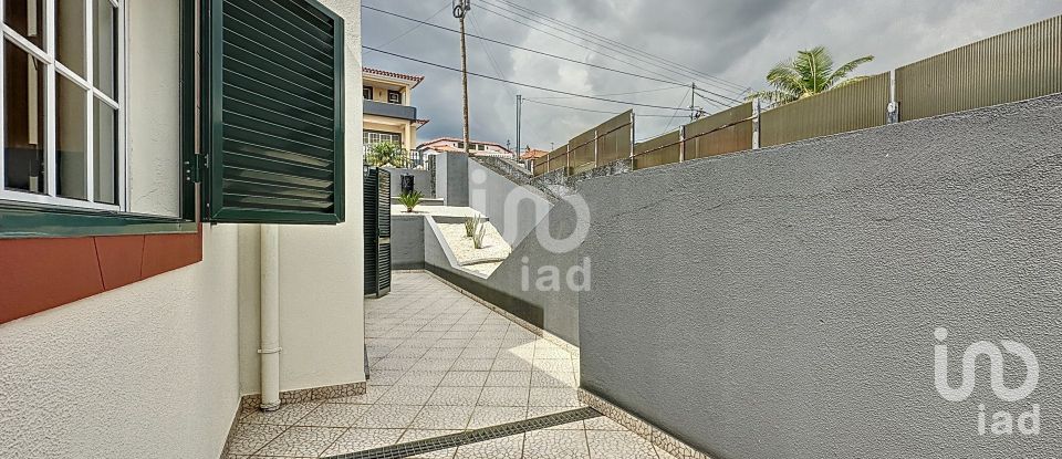 Maison T4 à Santo António de 379 m²