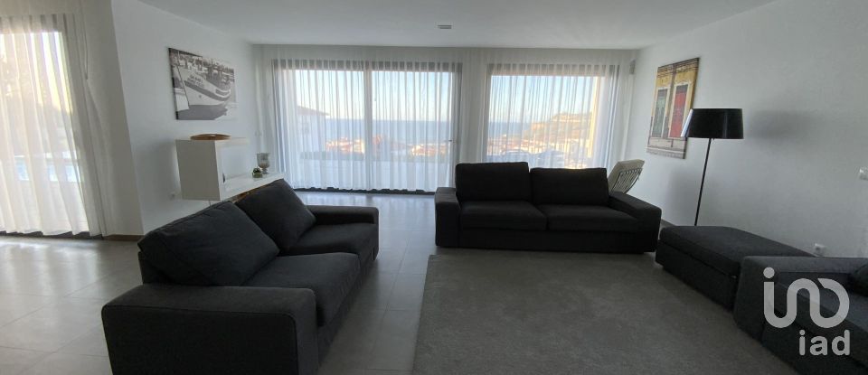 House T4 in Ribamar of 250 m²