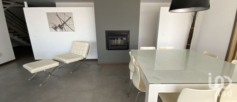 House T4 in Ribamar of 250 m²