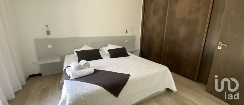 House T4 in Ribamar of 250 m²