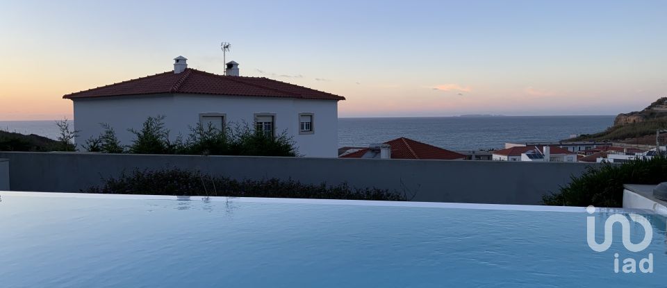 House T4 in Ribamar of 250 m²