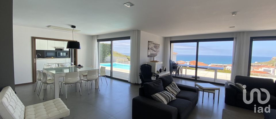 House T4 in Ribamar of 250 m²