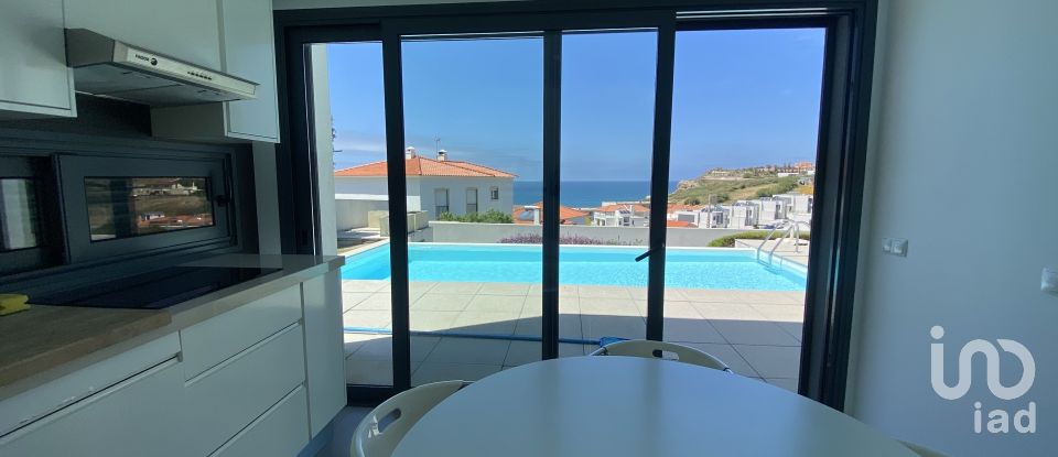 House T4 in Ribamar of 250 m²